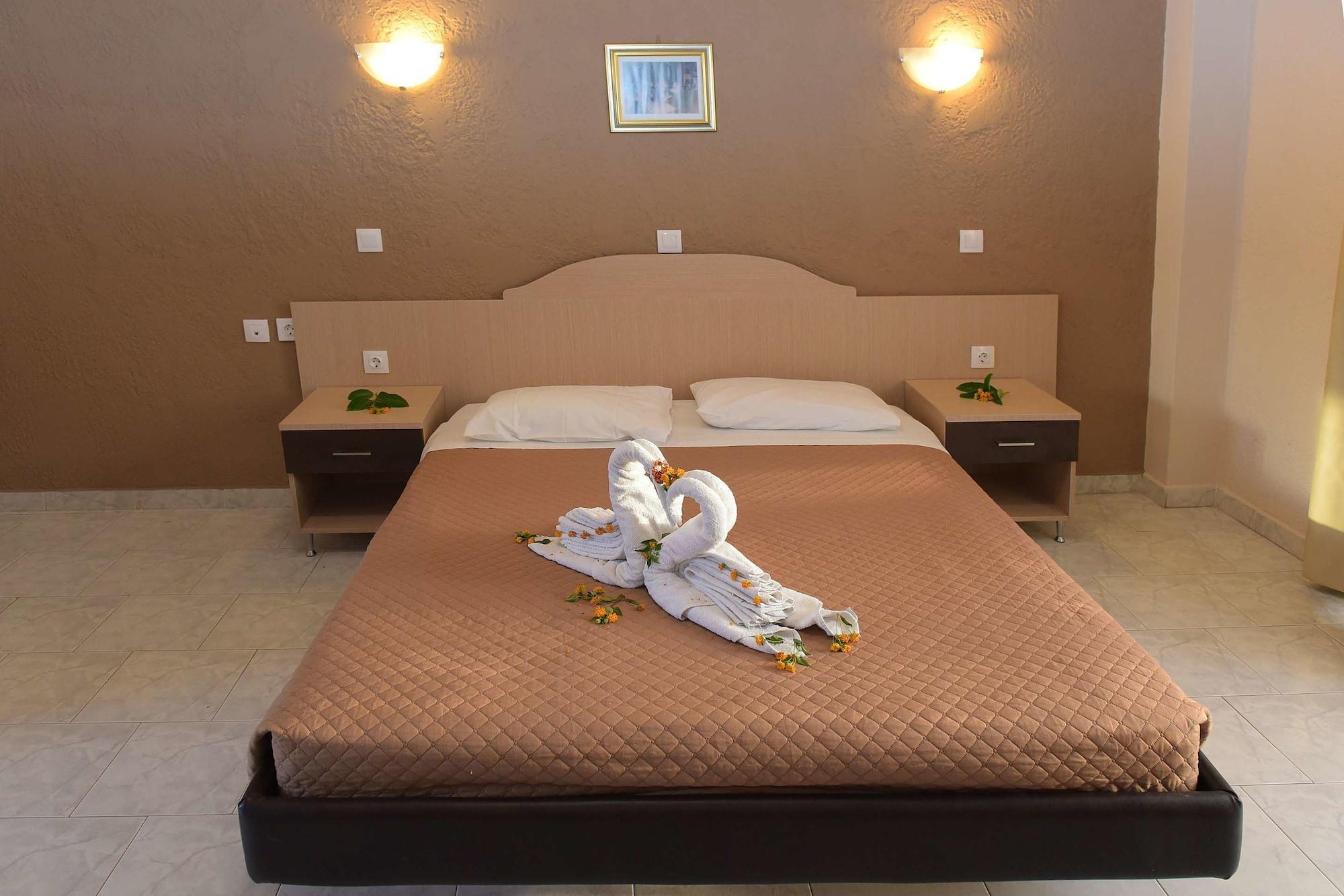 יאליסוס Santa Helena Hotel מראה חיצוני תמונה