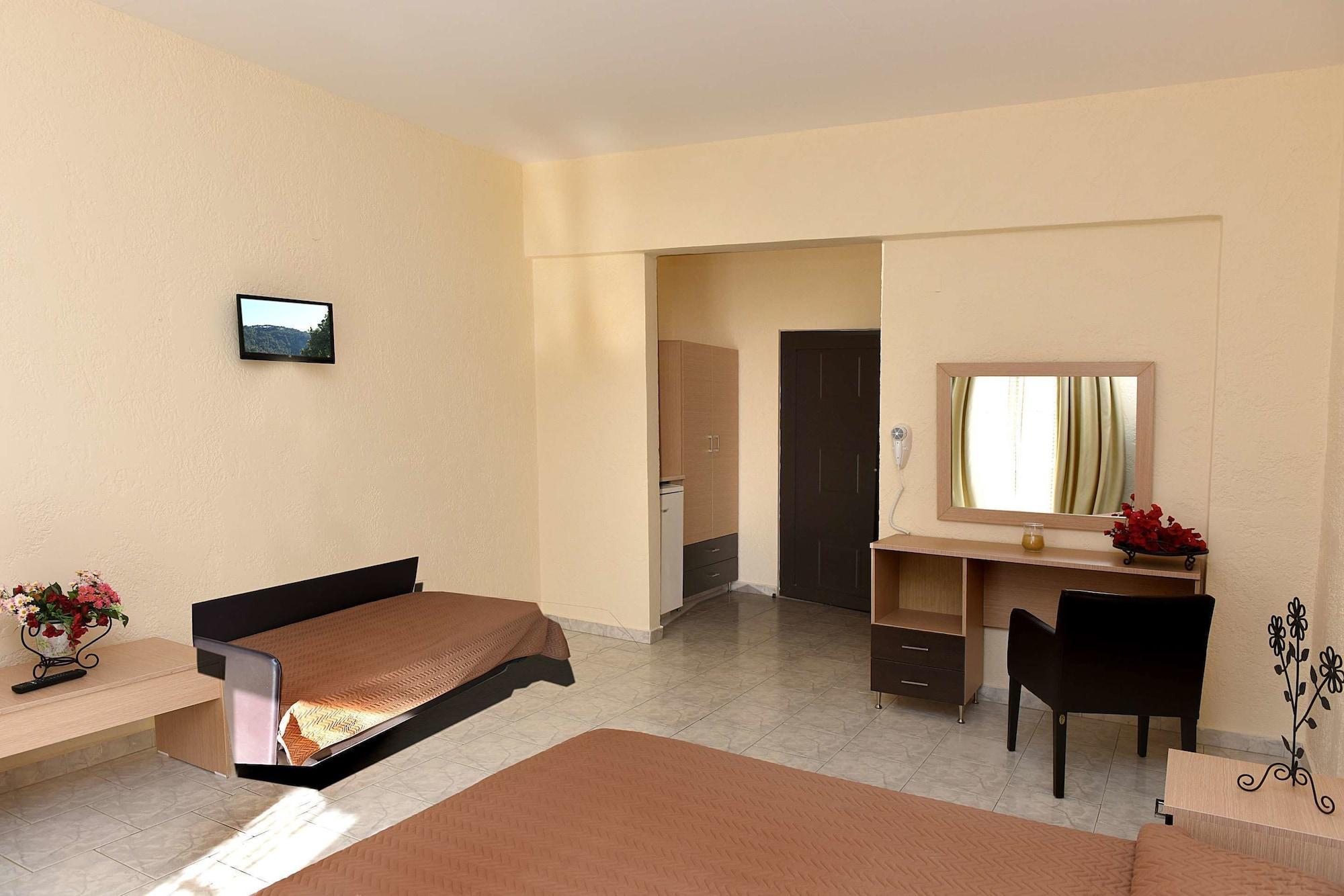 יאליסוס Santa Helena Hotel מראה חיצוני תמונה