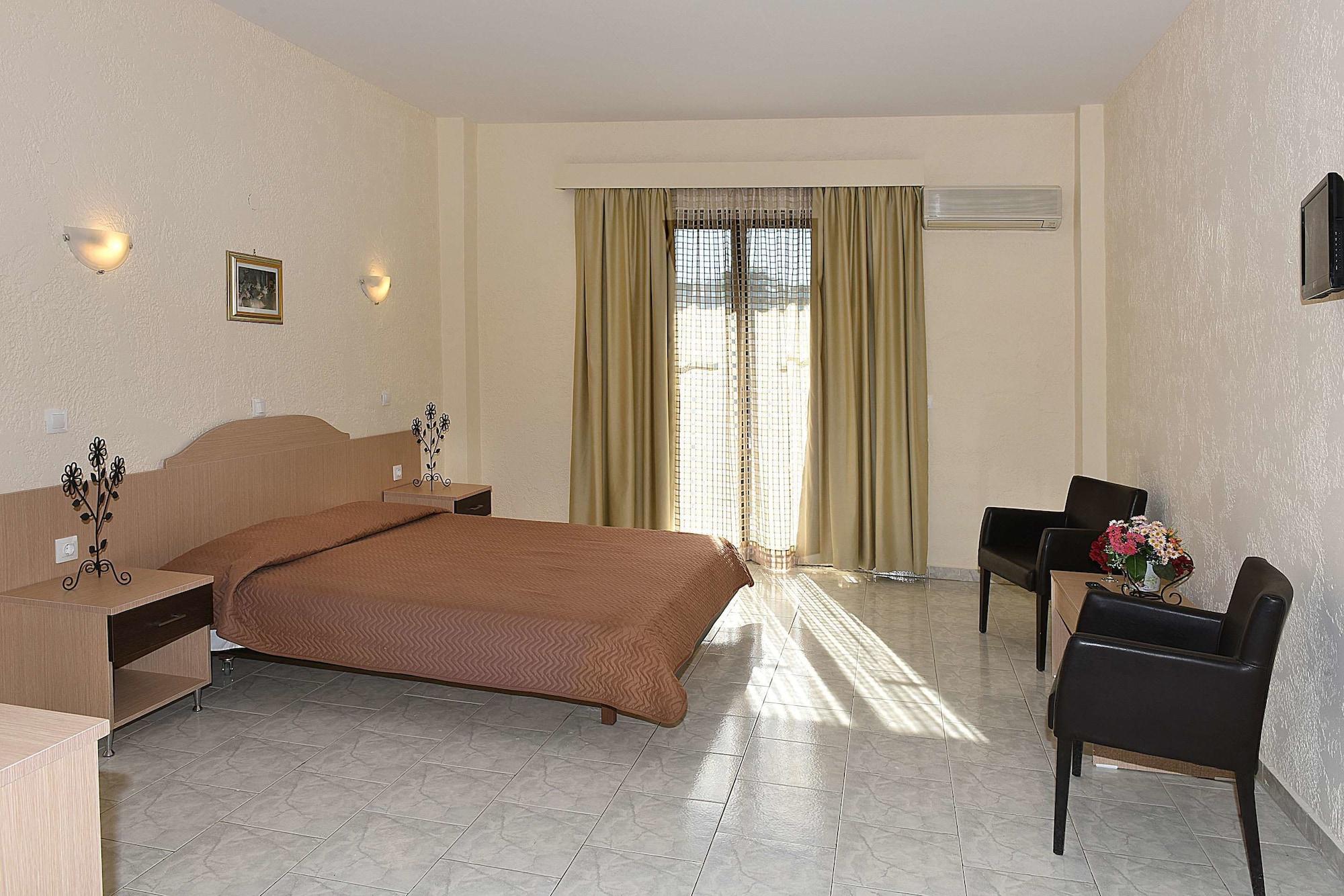 יאליסוס Santa Helena Hotel מראה חיצוני תמונה