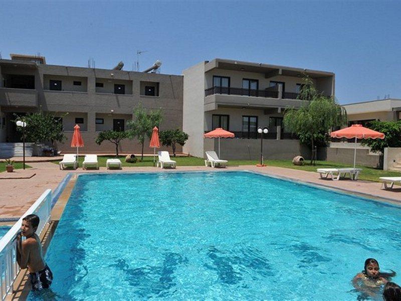 יאליסוס Santa Helena Hotel מראה חיצוני תמונה