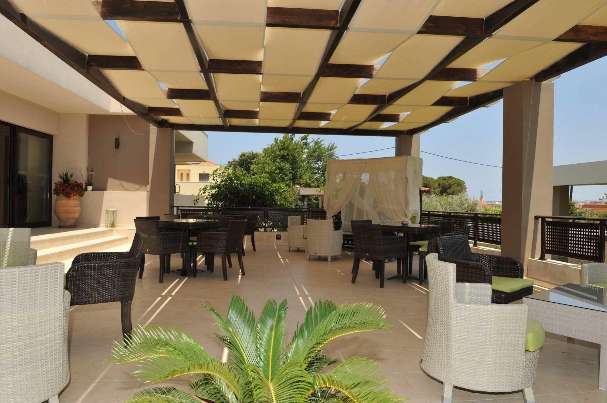 יאליסוס Santa Helena Hotel מראה חיצוני תמונה