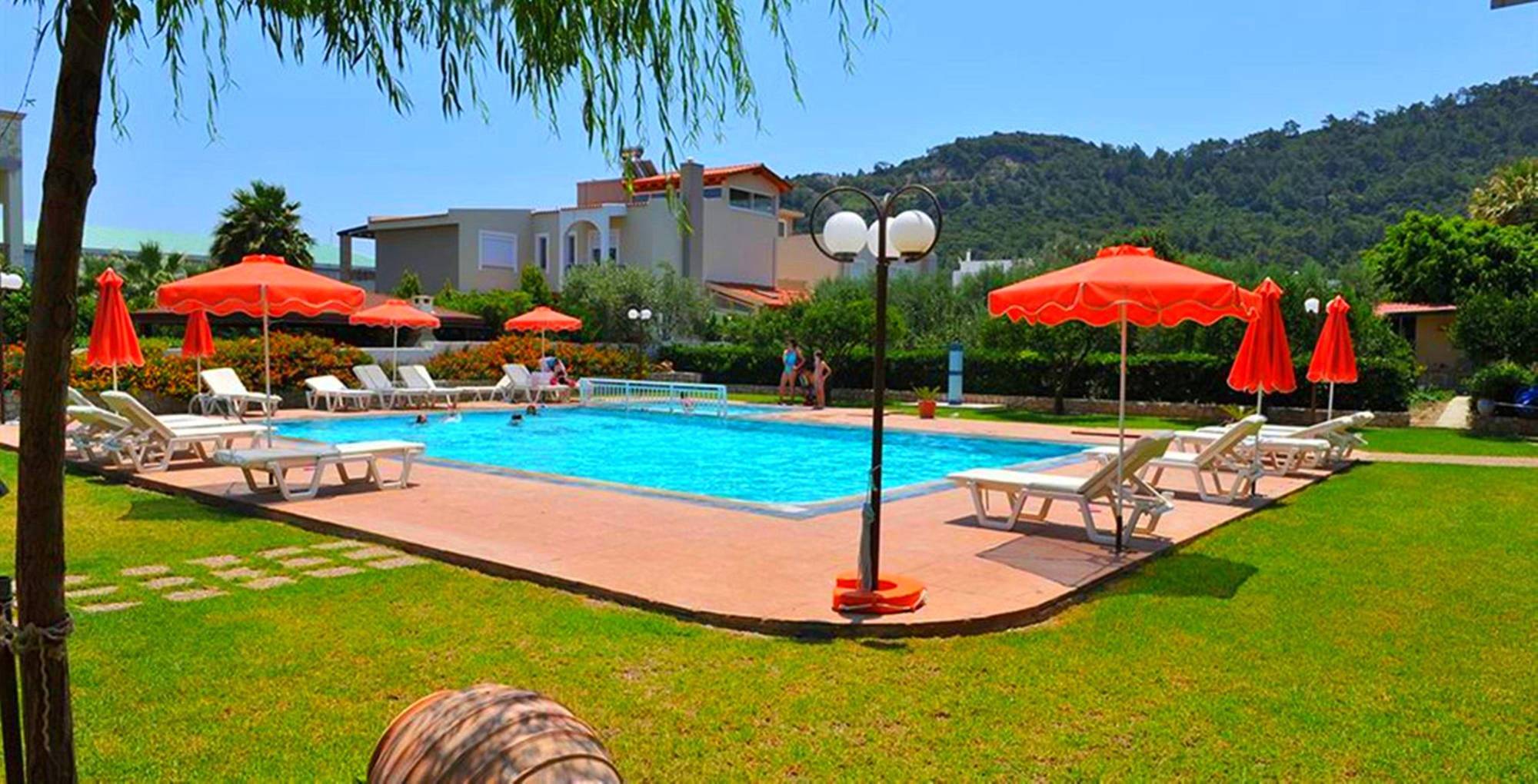 יאליסוס Santa Helena Hotel מראה חיצוני תמונה